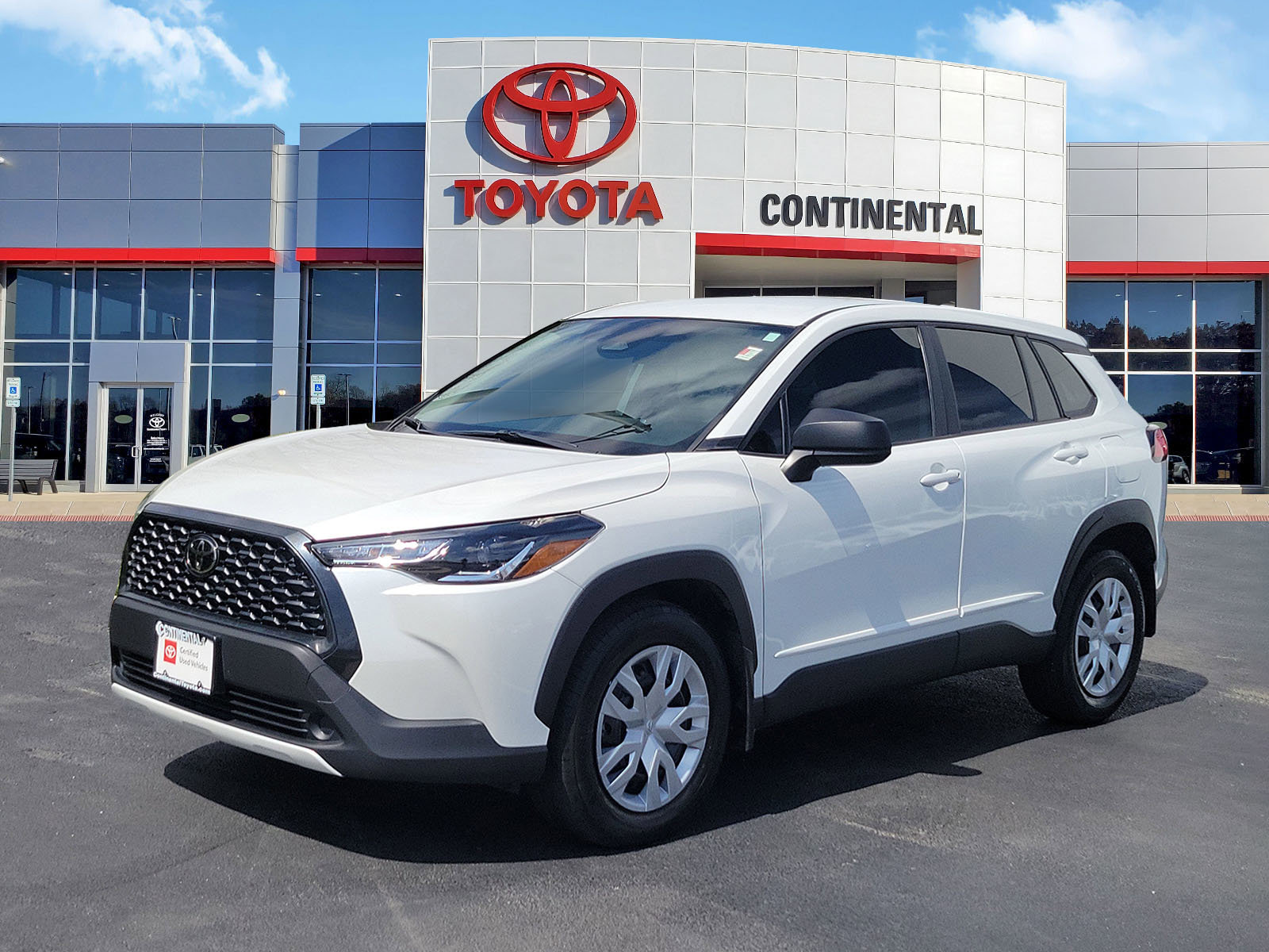 Certified 2023 Toyota Corolla Cross L AWD/4WD image 3