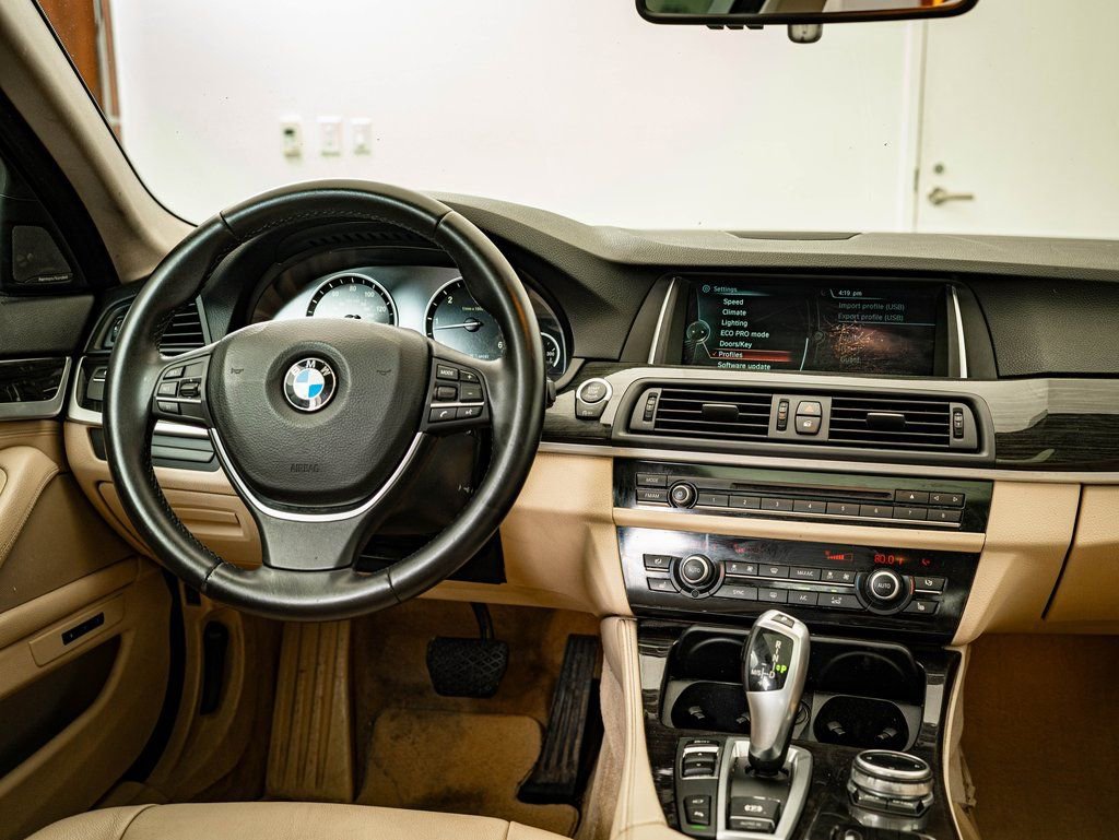 Used 2014 BMW 535d Sedan image 31