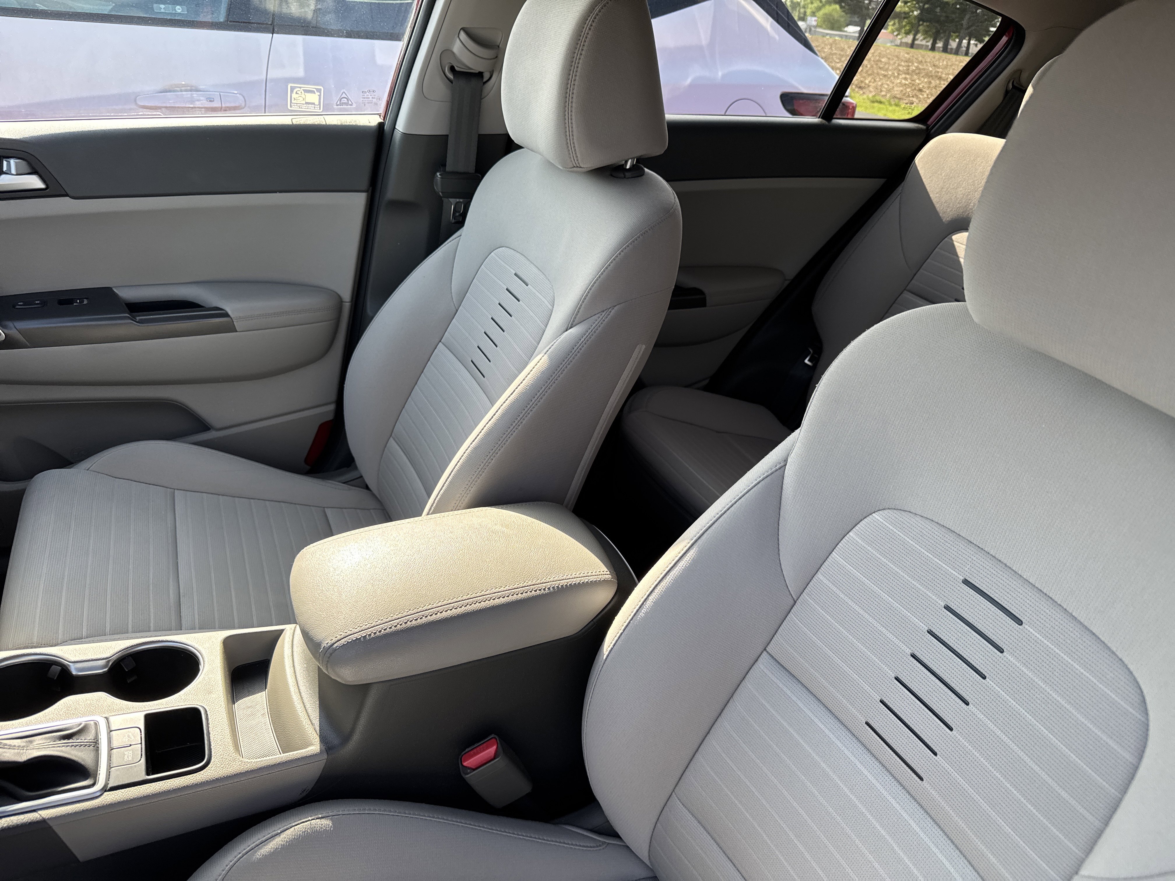 Used 2018 Kia Sportage LX FWD image 10