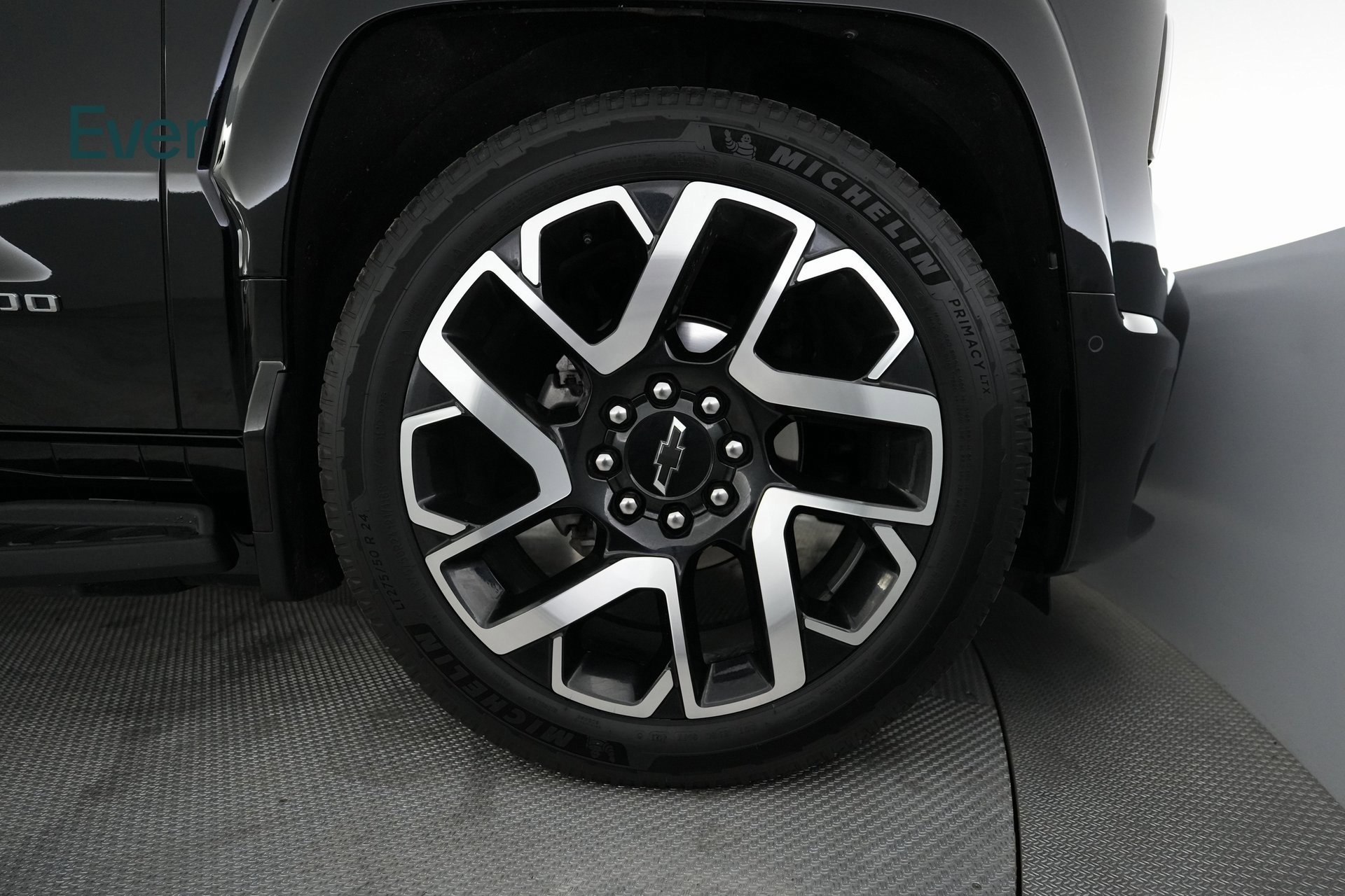 Used 2024 Chevrolet Silverado EV RST image 14