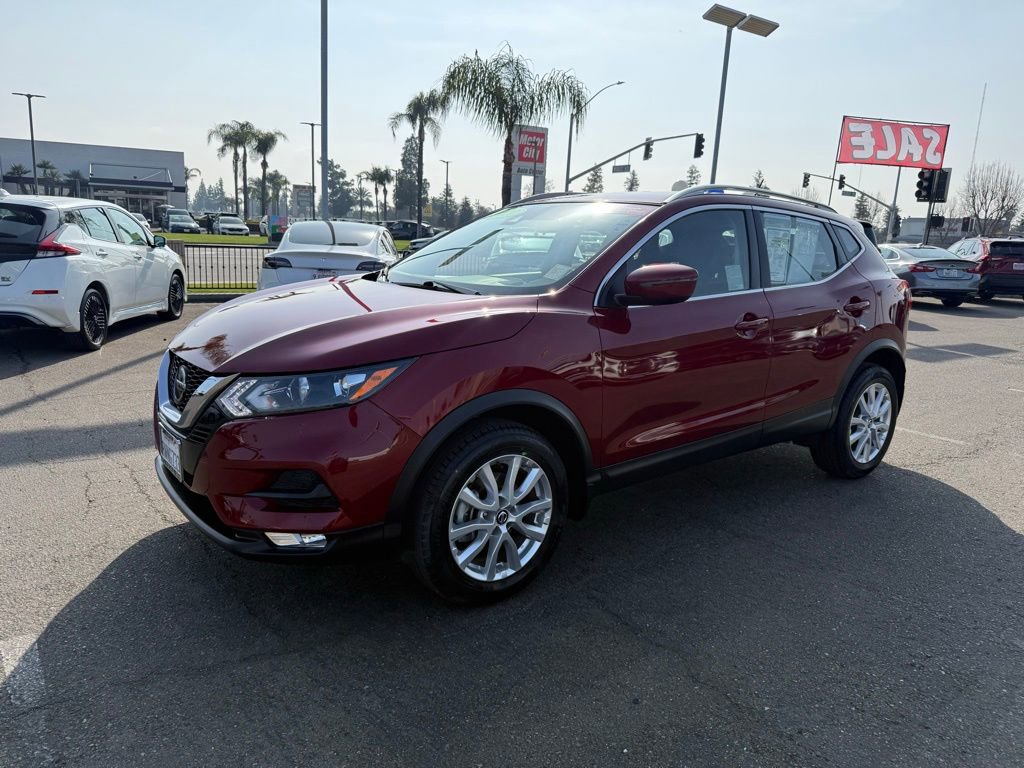 Used 2021 Nissan Rogue Sport SV image 3