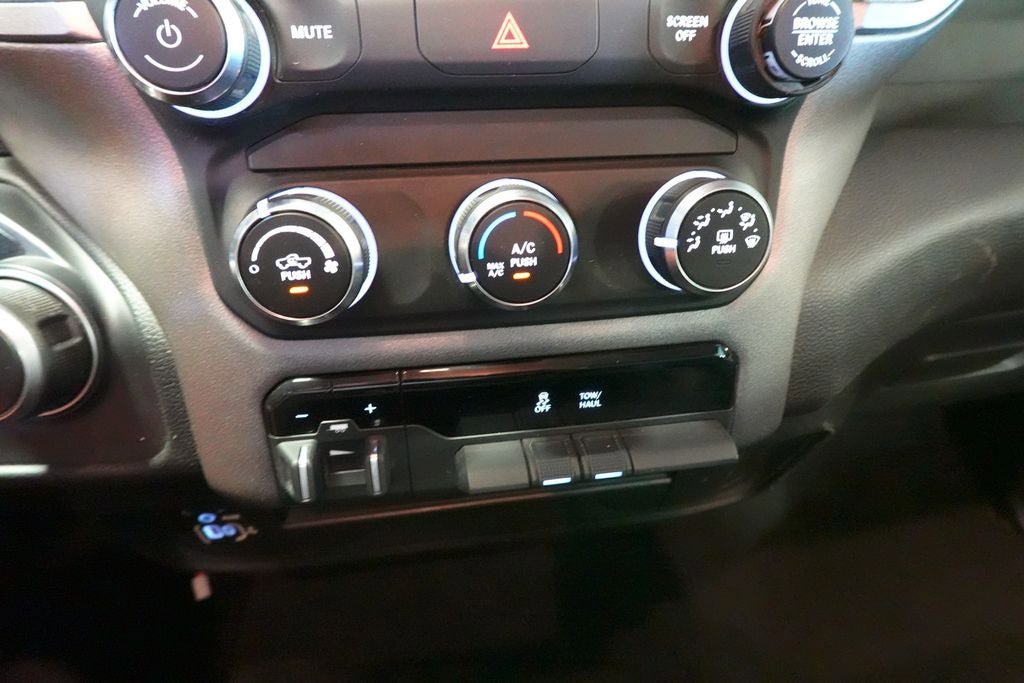 Used 2020 RAM 2500 Tradesman w/ Safety Group AWD/4WD image 15