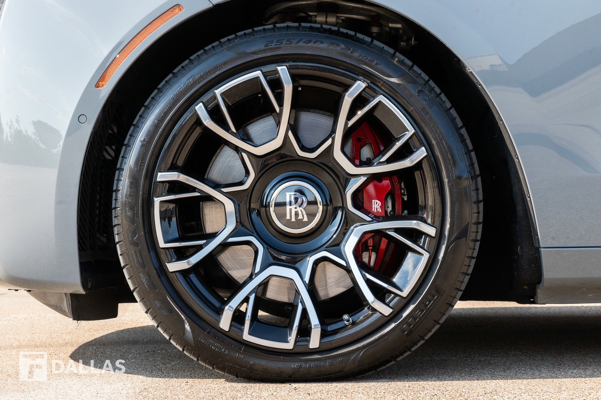 Used 2023 Rolls-Royce Ghost Black Badge w/ Black Badge Ghost Package image 10