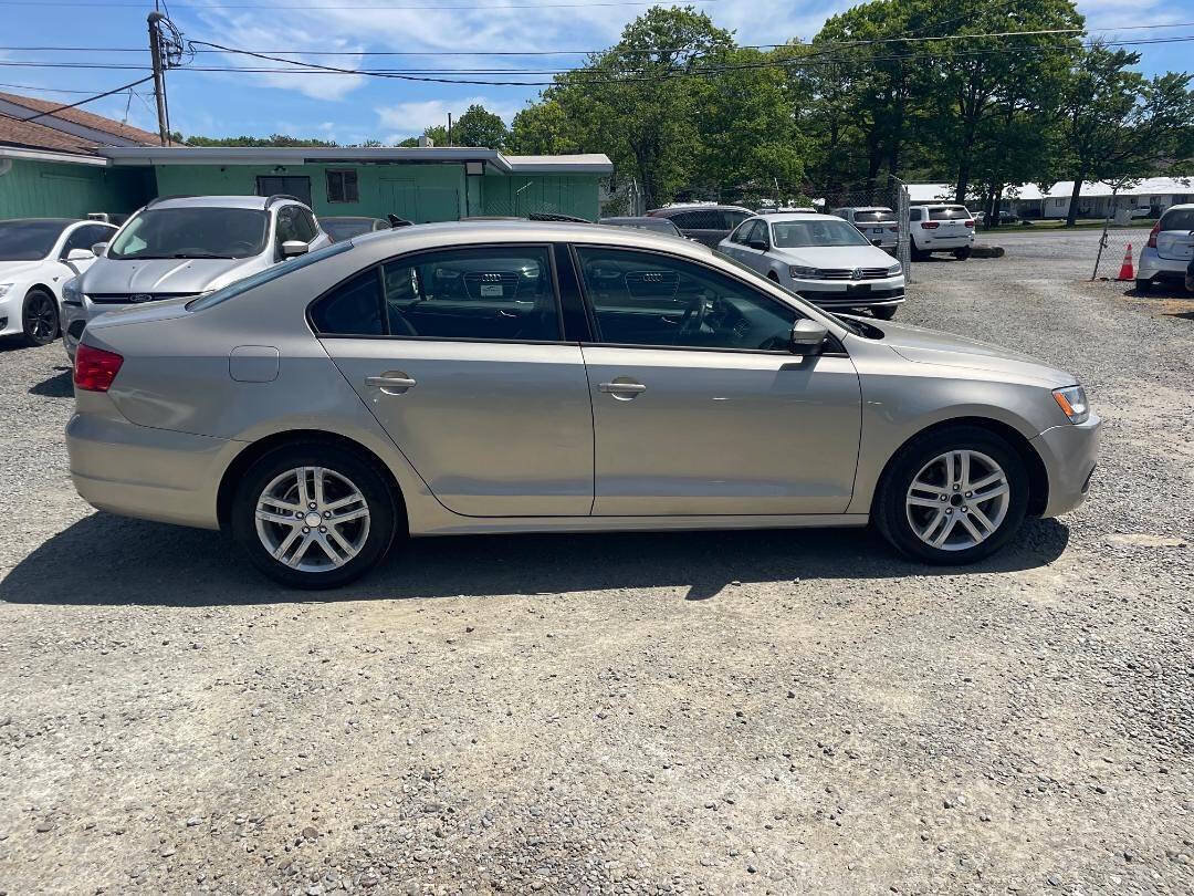 Used 2014 Volkswagen Jetta SE FWD image 9