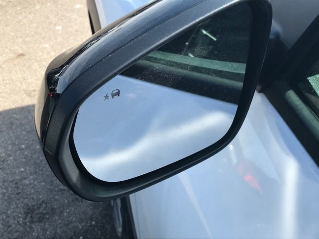 Certified 2024 Chevrolet Trax RS w/ Driver Confidence Package image 3