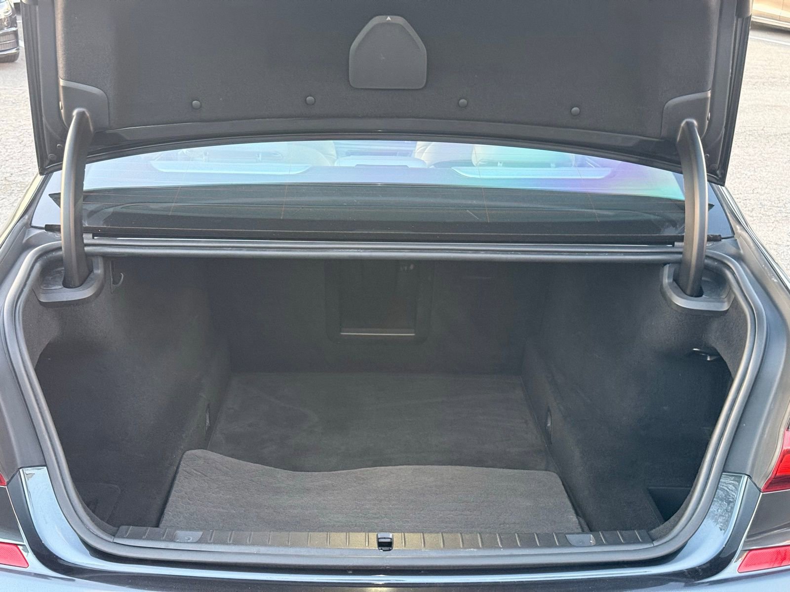 Used 2016 BMW 750i xDrive image 12