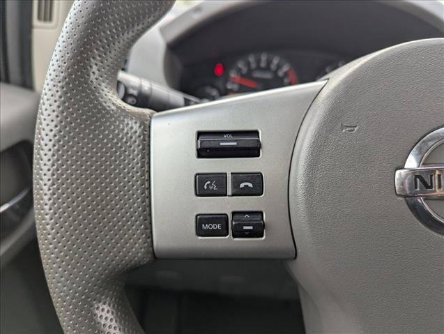 Used 2018 Nissan Frontier SV AWD/4WD image 13