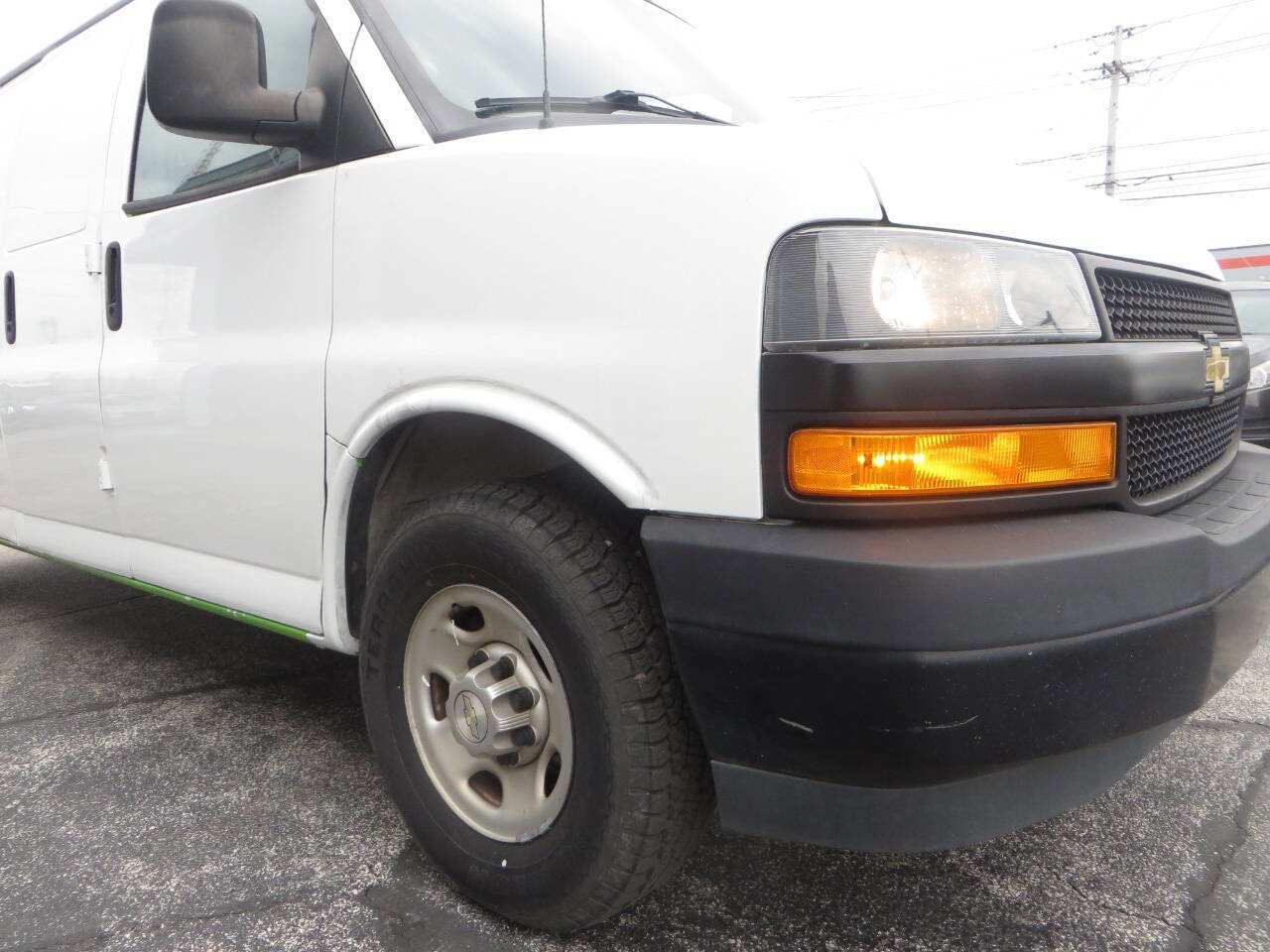 Used 2021 Chevrolet Express 2500 Extended w/ Driver Convenience Package image 17