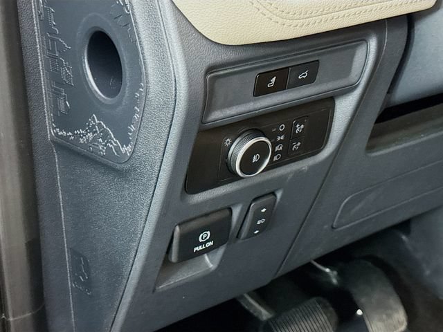 Used 2023 Ford Expedition Limited AWD/4WD image 10
