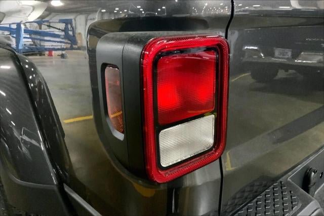 New 2026 Jeep Gladiator Sport AWD/4WD image 47