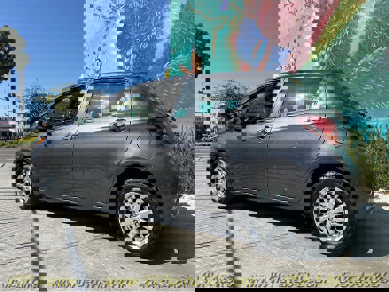 Used 2017 Toyota Yaris LE image 3