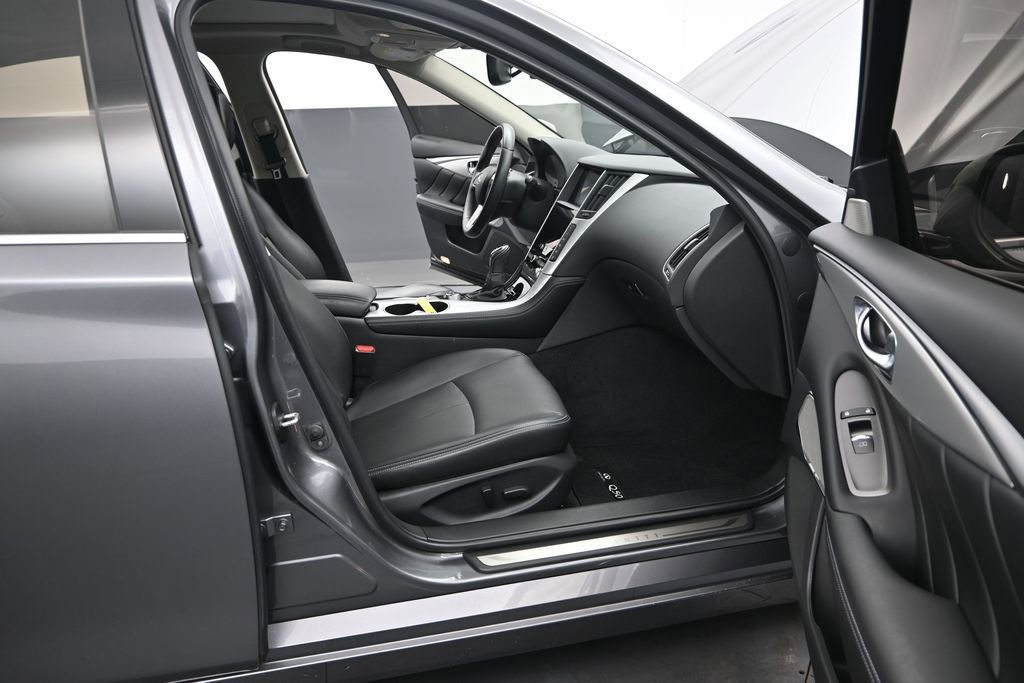 Used 2023 INFINITI Q50 Luxe w/ Cargo Package RWD image 13