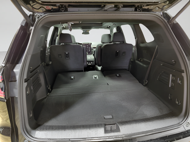 Used 2025 GMC Acadia Denali w/ LPO, Floor Liner Package AWD/4WD image 42