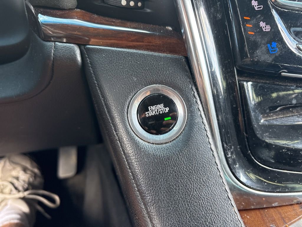 Used 2015 Cadillac Escalade ESV Luxury AWD/4WD image 26
