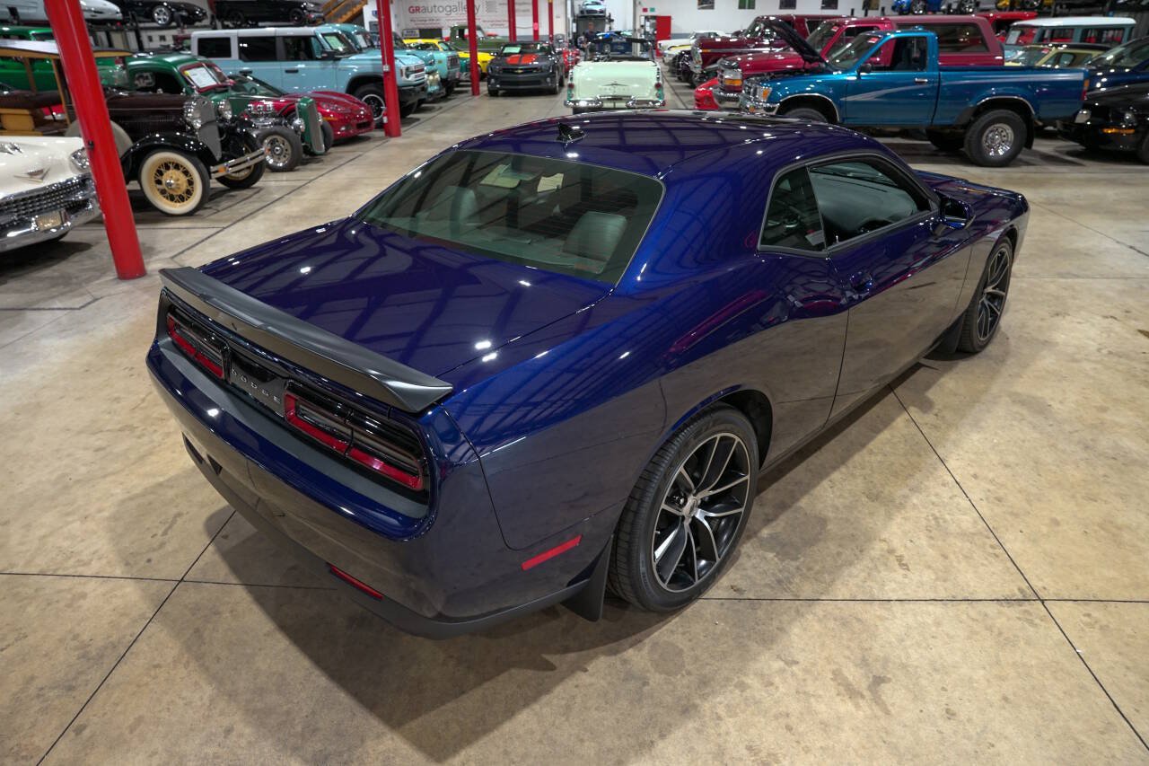 Used 2017 Dodge Challenger R/T Scat Pack RWD image 17