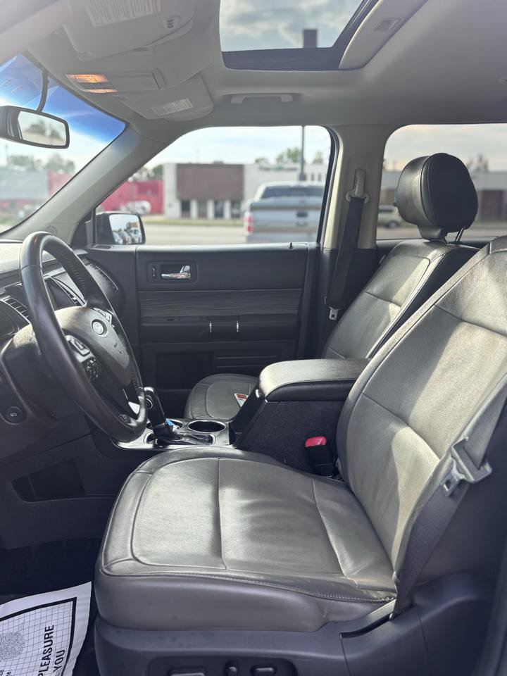Used 2018 Ford Flex SEL w/ Equipment Group 202A AWD/4WD image 5