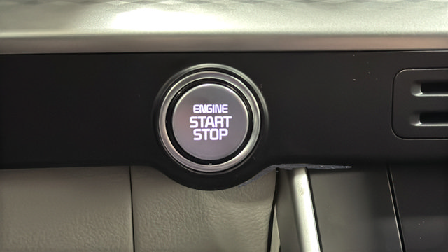 Used 2024 Kia Carnival LX FWD image 34