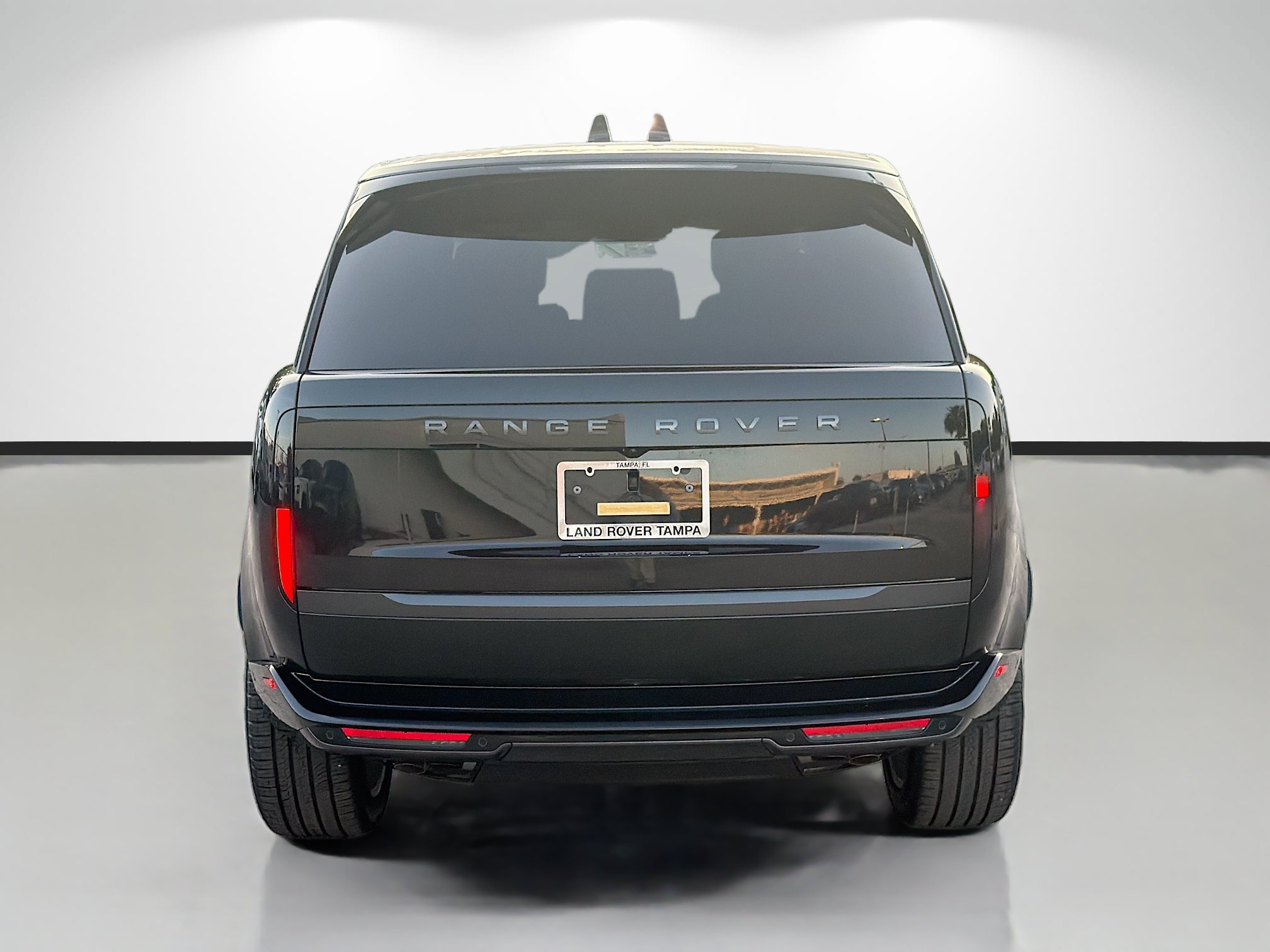 New 2026 Land Rover Range Rover Autobiography AWD/4WD image 4
