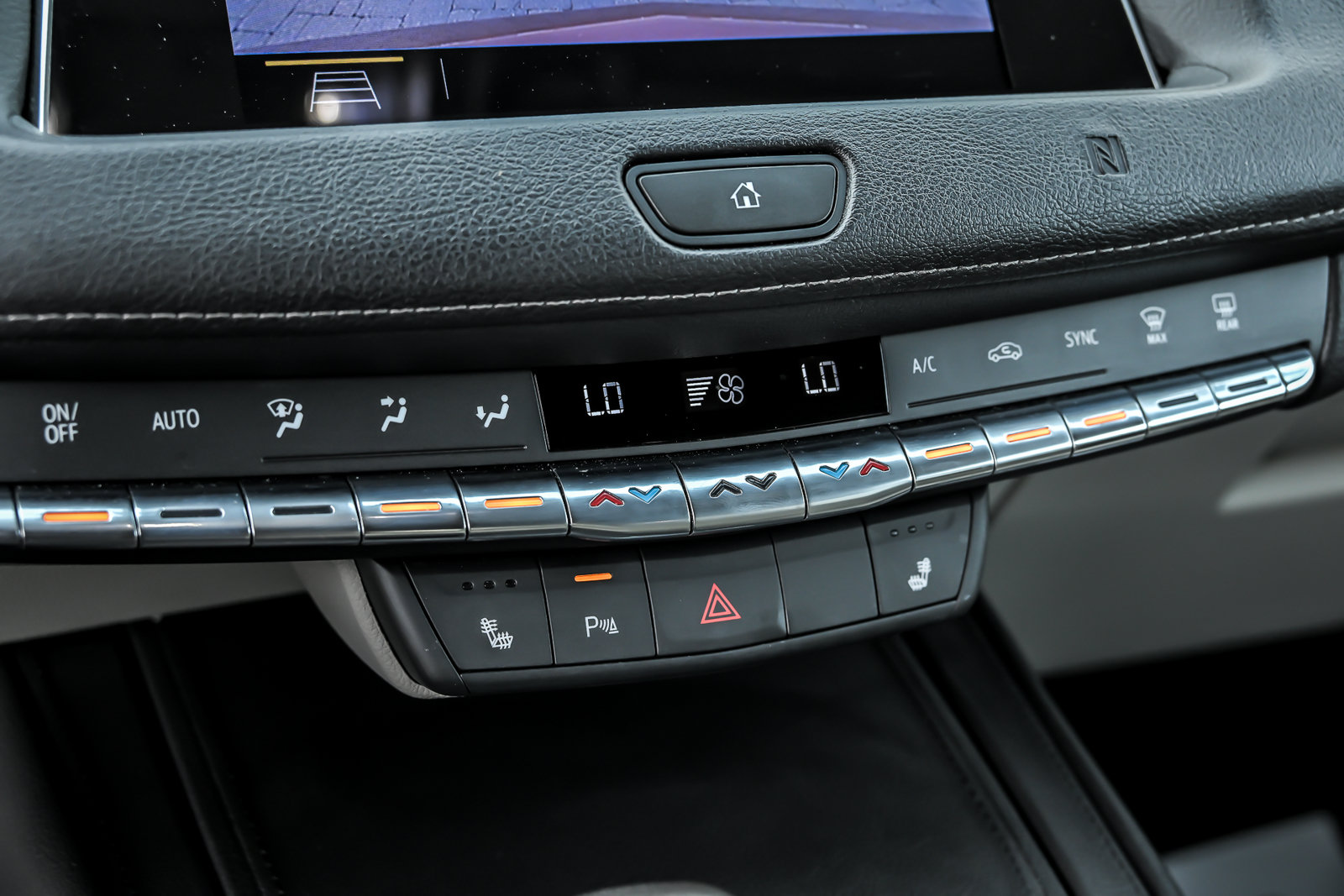 Used 2019 Cadillac XT4 Luxury w/ Cold Weather Package FWD image 34