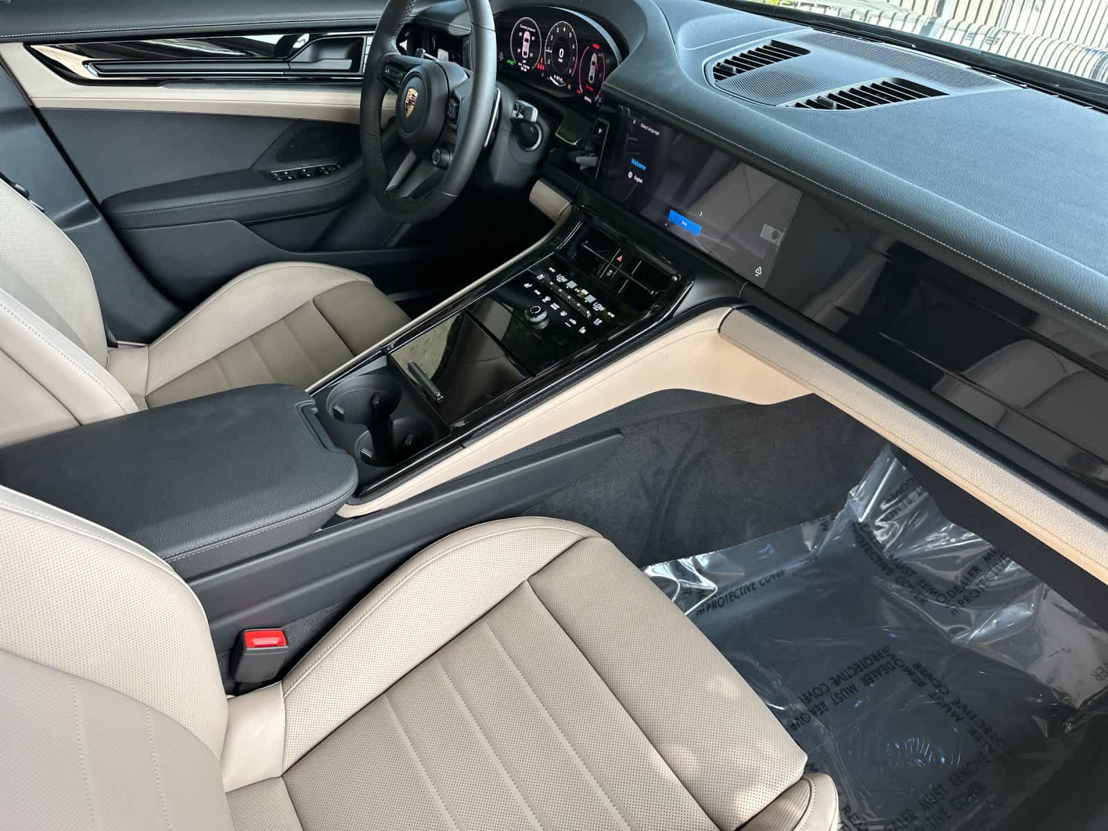 New 2026 Porsche Panamera RWD image 17