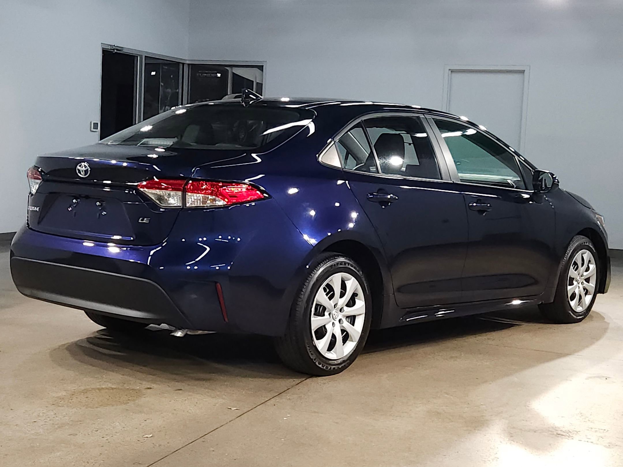 Used 2025 Toyota Corolla LE image 7