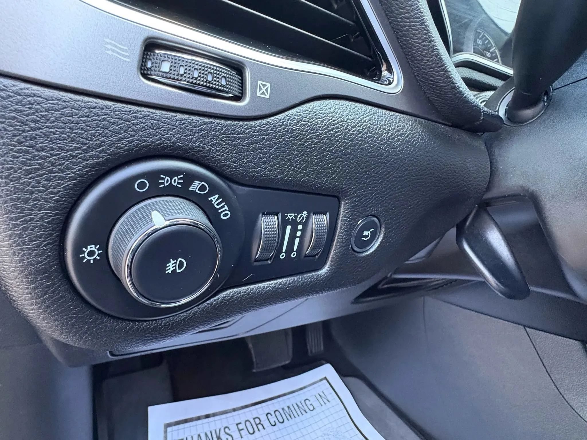 Used 2022 Jeep Cherokee Limited w/ Elite Package AWD/4WD image 31