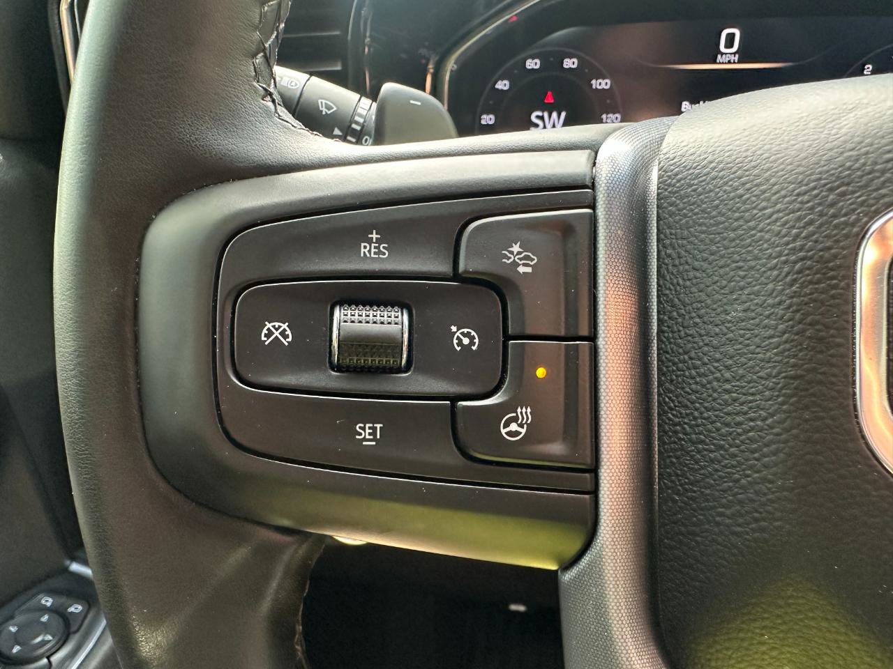 Used 2025 GMC Sierra 1500 SLT w/ SLT Premium Package image 33