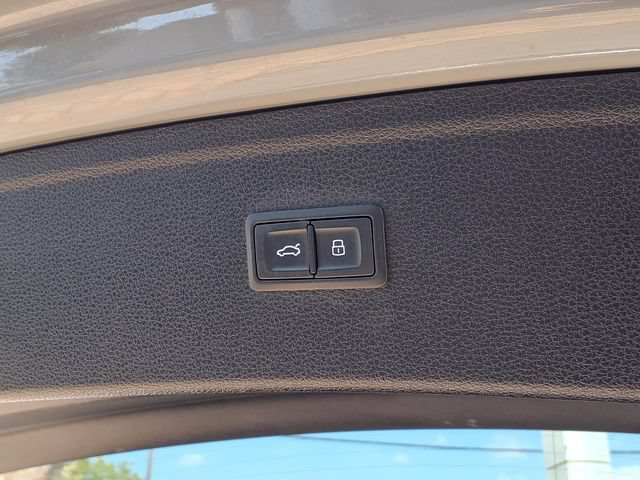 Used 2021 Audi SQ5 Prestige w/ Prestige Package AWD/4WD image 10