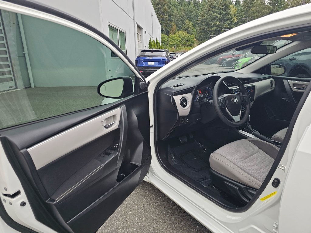 Used 2019 Toyota Corolla LE FWD image 22
