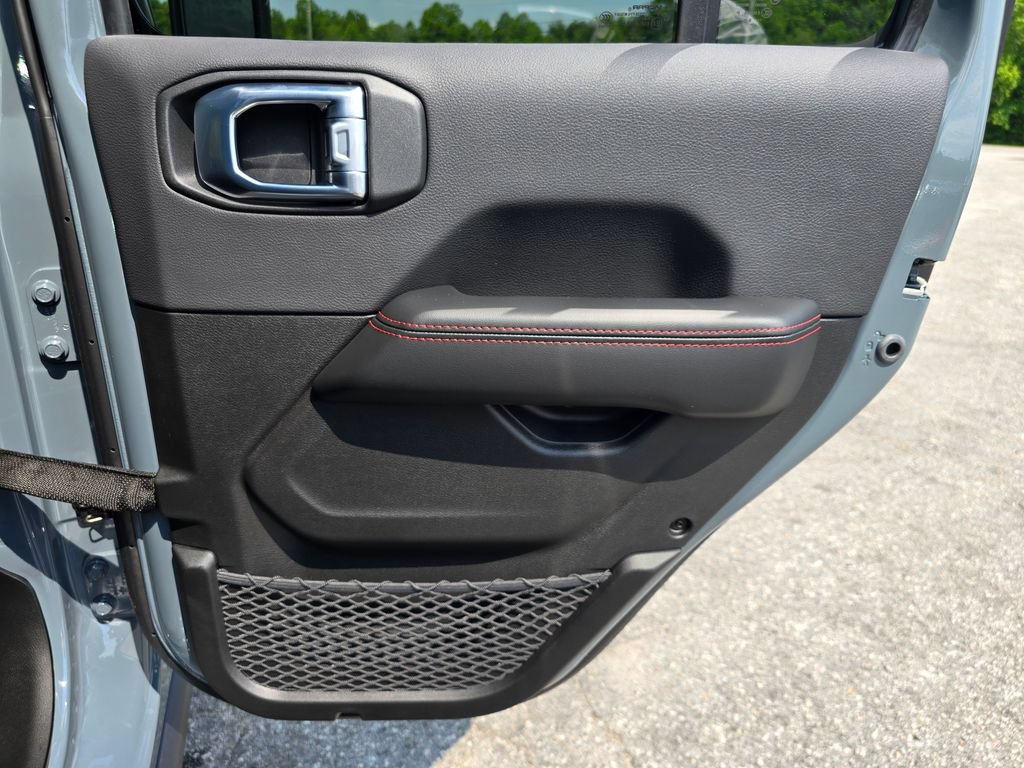 New 2026 Jeep Wrangler Unlimited Rubicon 392 w/ Quick Order Package 27X Moab AWD/4WD image 39