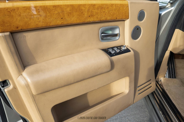 Used 2005 Rolls-Royce Phantom Sedan RWD image 46
