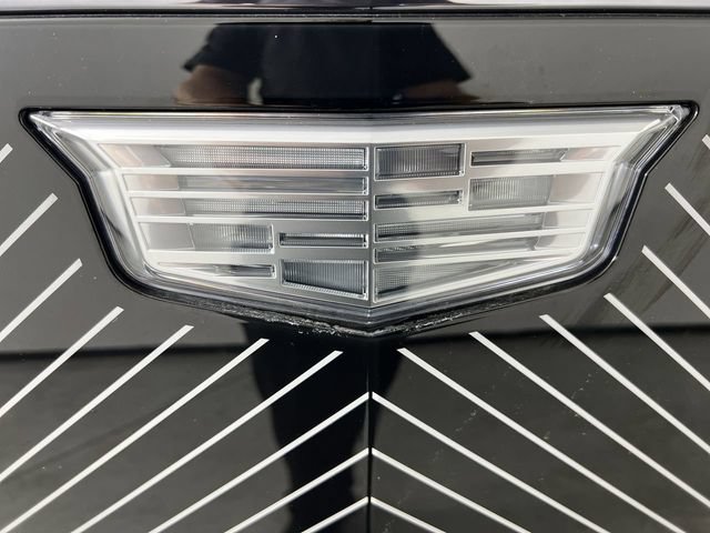Certified 2026 Cadillac Vistiq Luxury w/ LPO, Floor Liner Package AWD/4WD image 31
