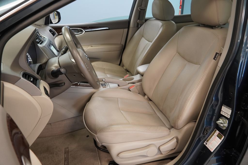 Used 2014 Nissan Sentra SL w/ Premium Package FWD image 3