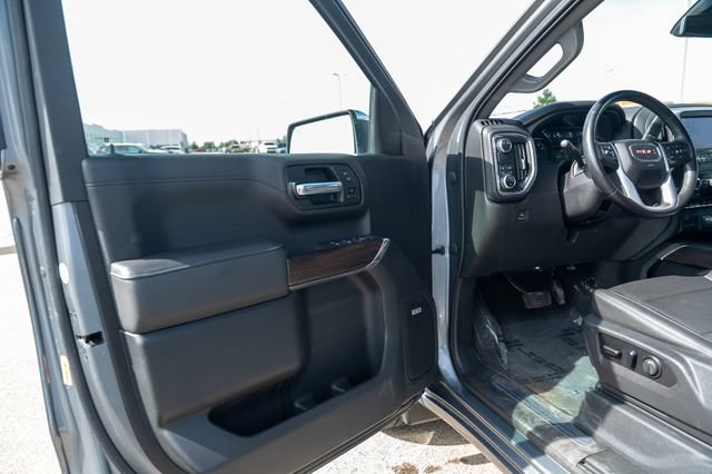 Used 2021 GMC Sierra 1500 SLT RWD image 19