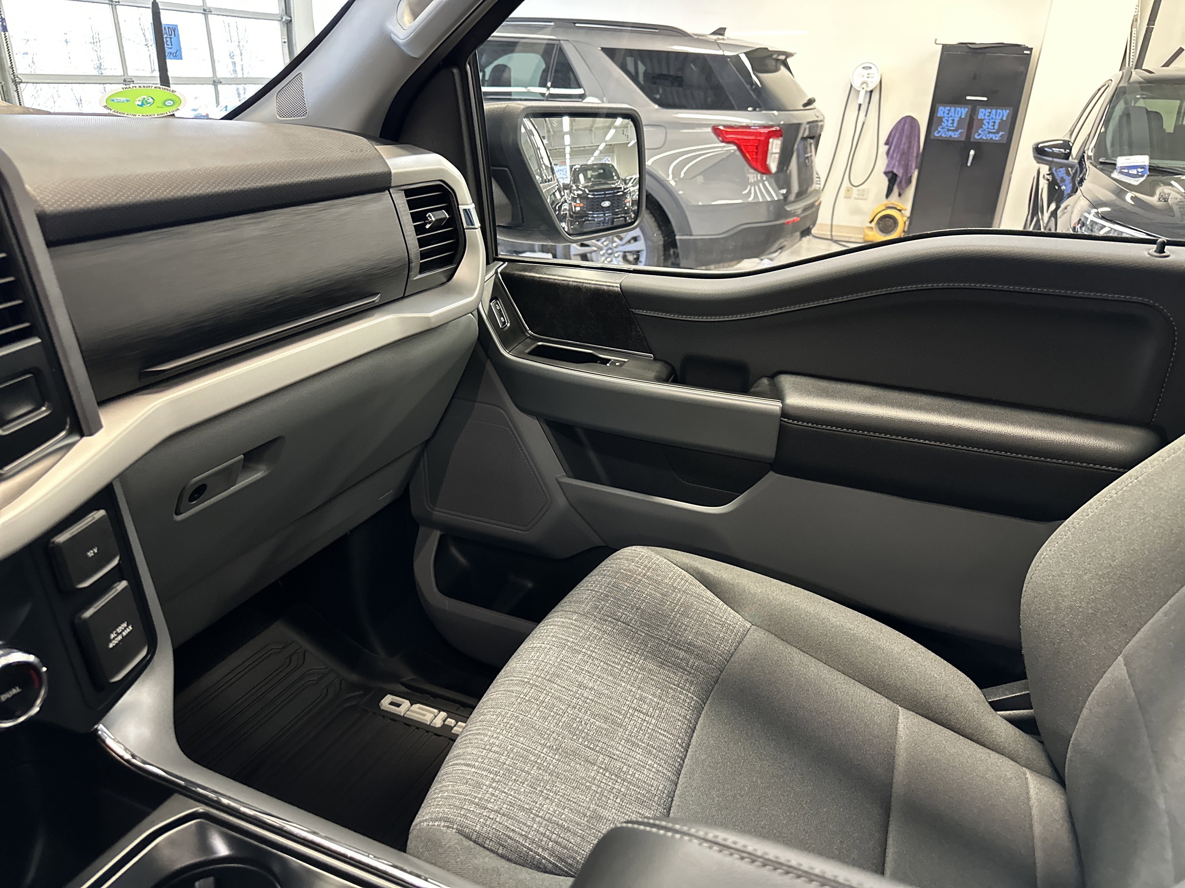 Certified 2023 Ford F150 XLT w/ Equipment Group 302A High image 28