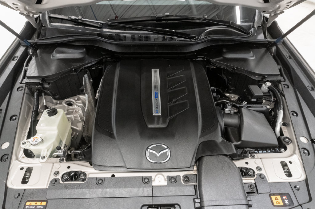 Used 2025 MAZDA CX-90 Plug-In Hybrid w/Premium Sport AWD/4WD image 3
