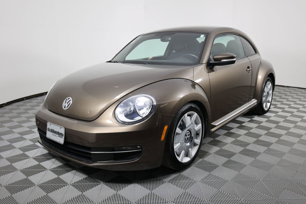 Used 2012 Volkswagen Beetle 2.5 FWD image 5