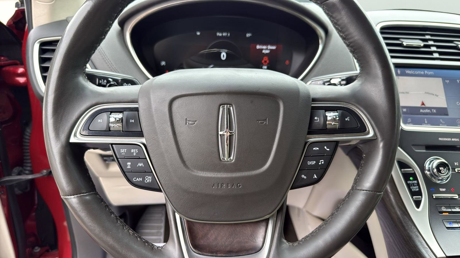 Used 2020 Lincoln Nautilus Reserve w/ Equipment Group 202A image 15