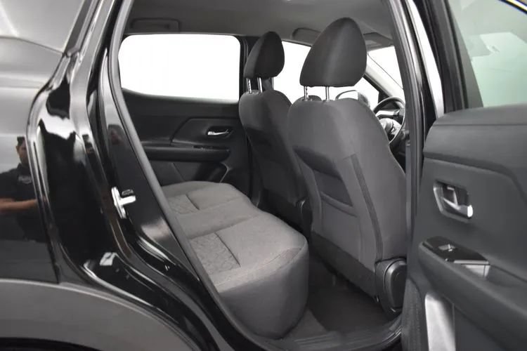 Used 2025 Nissan Kicks SV FWD image 18