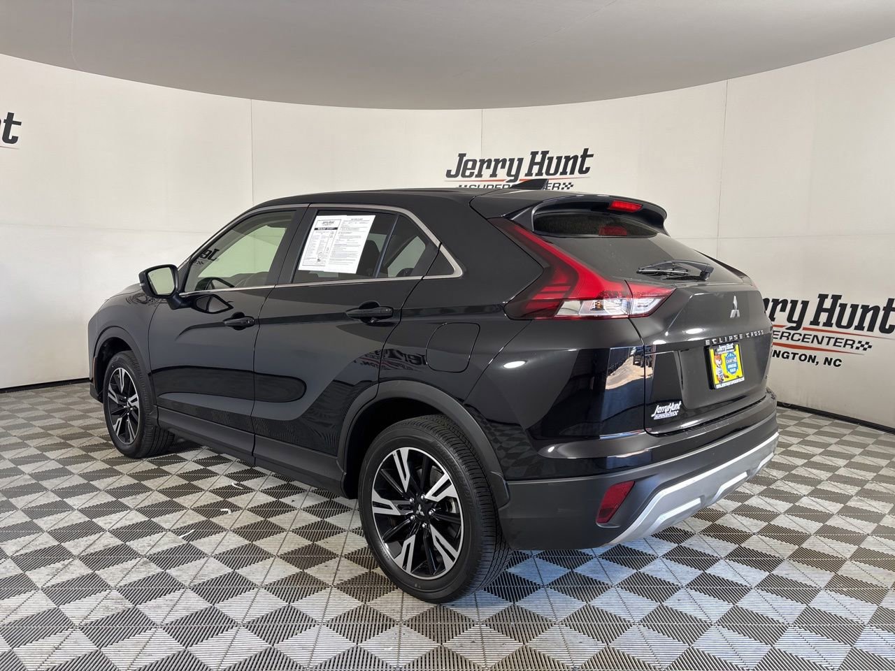 Used 2025 Mitsubishi Eclipse Cross SE AWD/4WD image 6