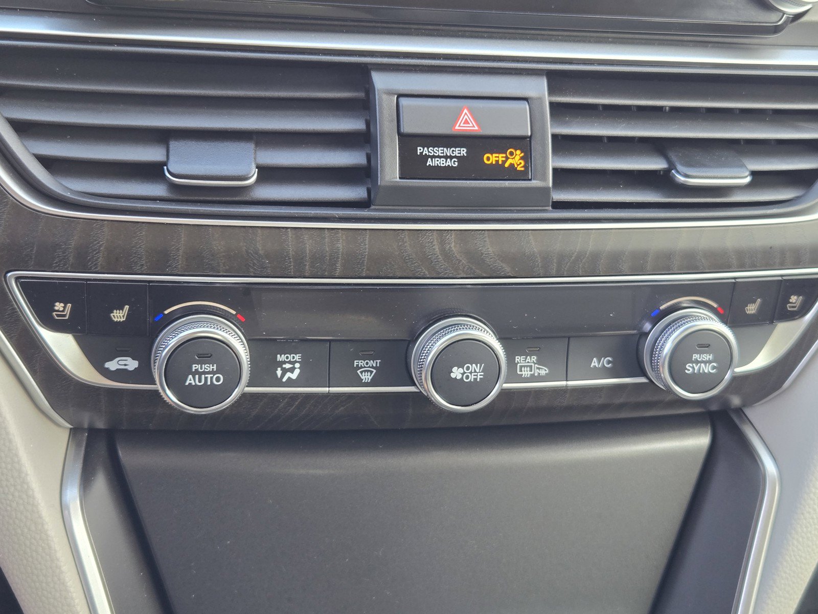 Used 2022 Honda Accord Touring image 19