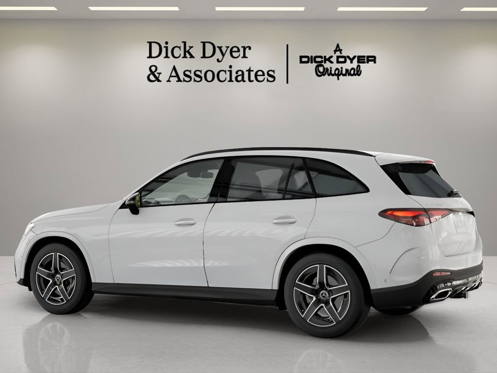 Used 2025 Mercedes-Benz GLC 300 image 18