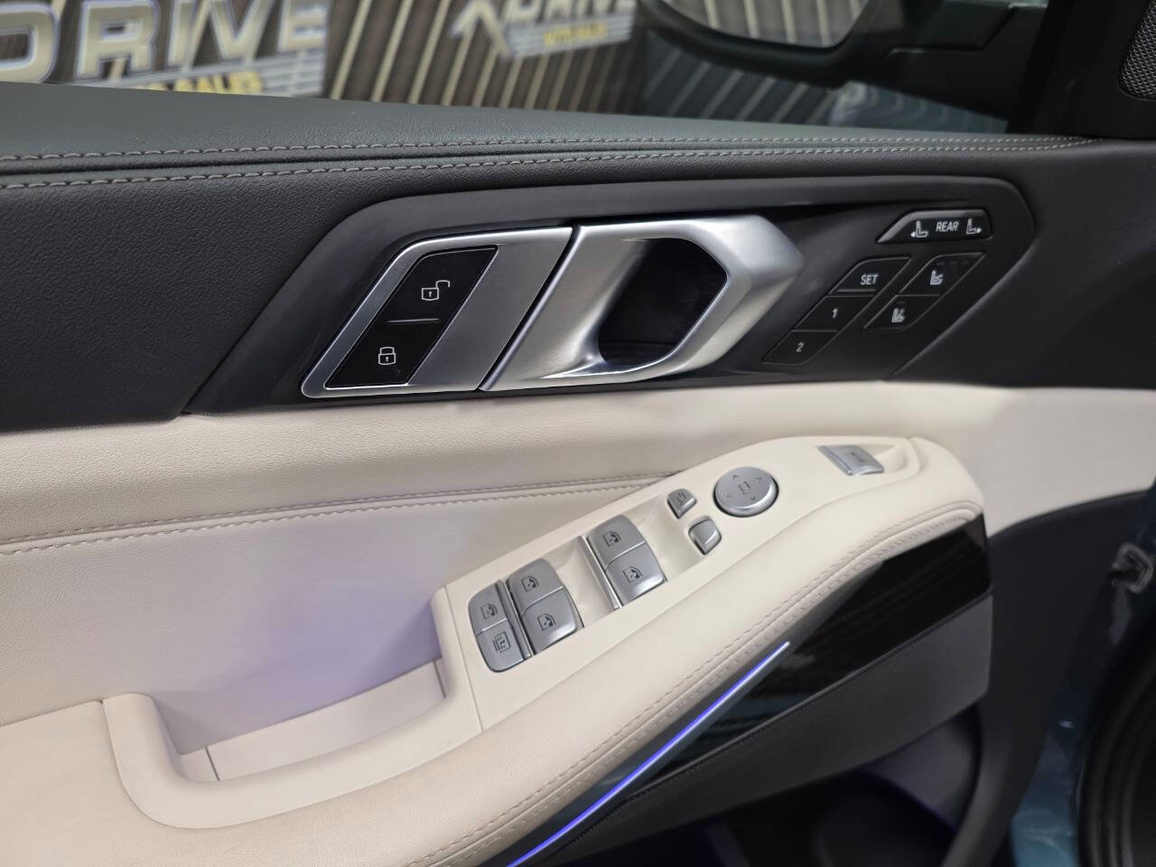 Used 2024 BMW X7 xDrive40i w/ Executive Package AWD/4WD image 24