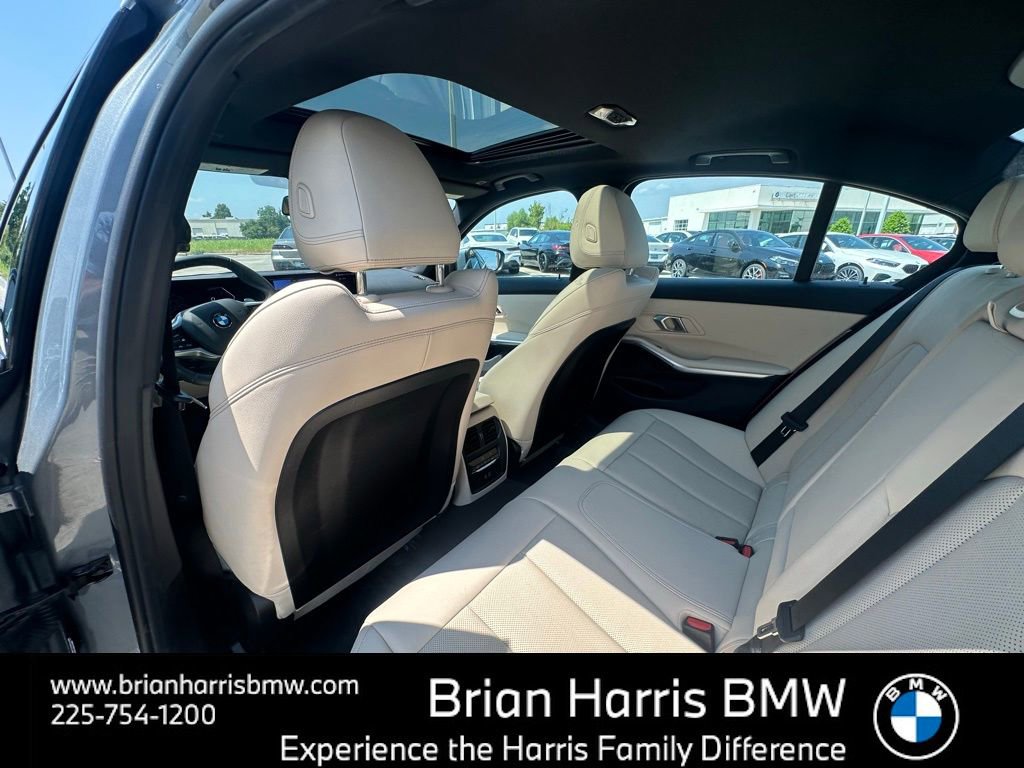 Certified 2025 BMW 330i Sedan w/ Convenience Package image 18
