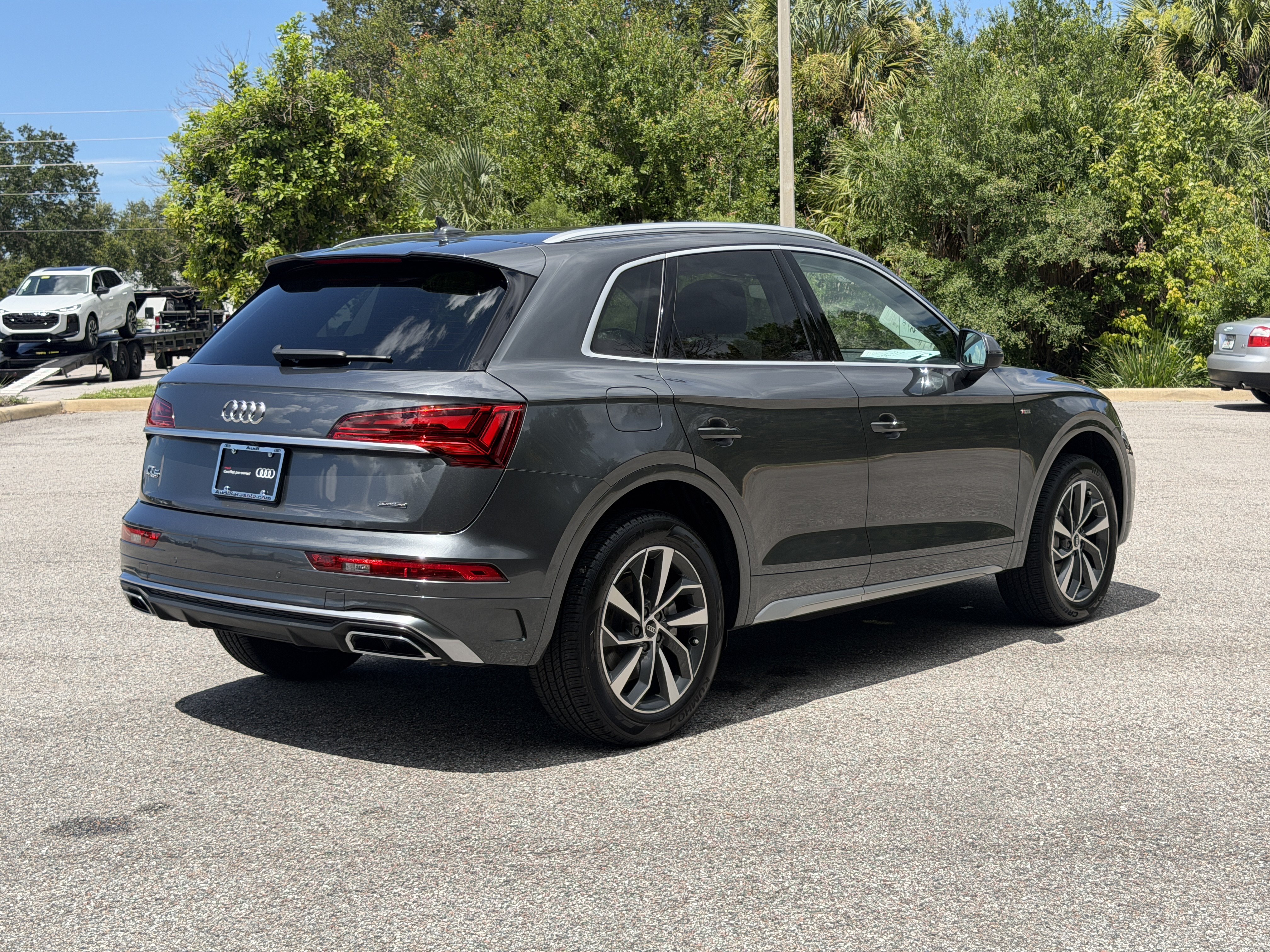 Certified 2023 Audi Q5 2.0T Premium Plus w/ Premium Plus Package AWD/4WD image 7