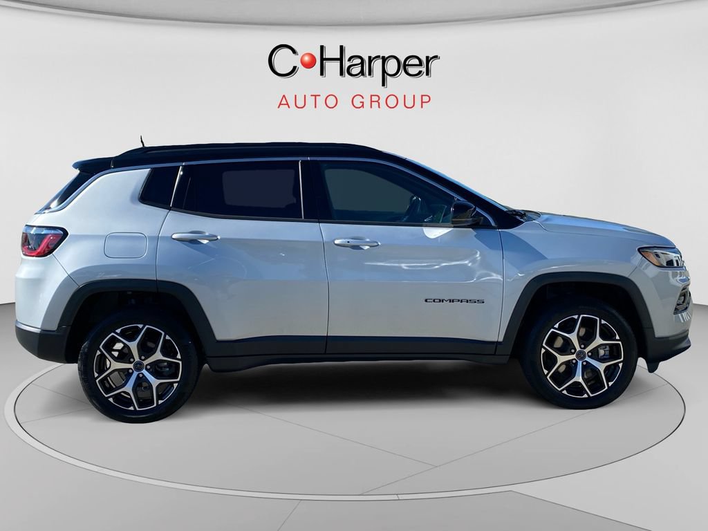 Certified 2025 Jeep Compass Limited AWD/4WD image 2