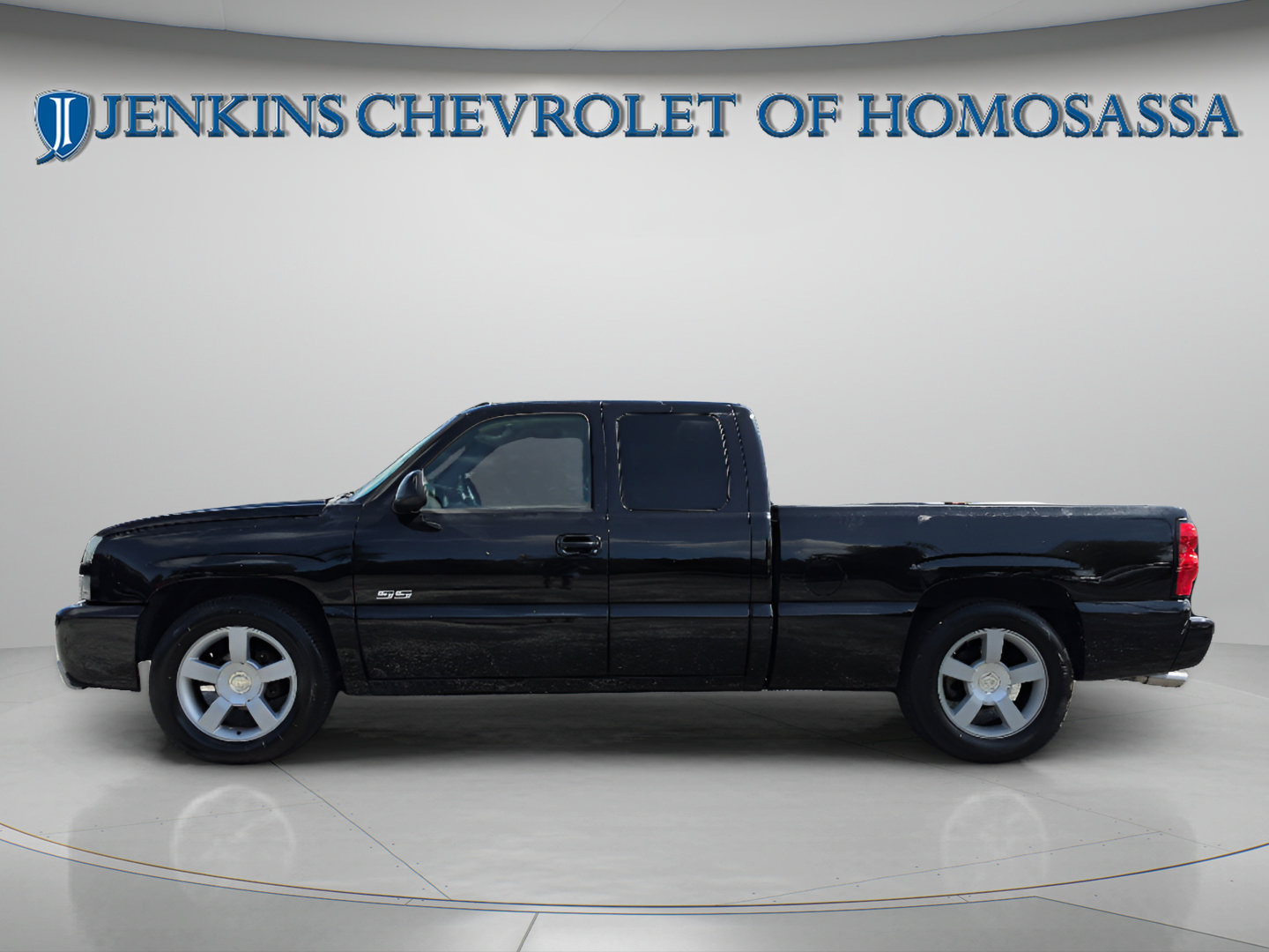 Used 2004 Chevrolet Silverado 1500 SS AWD/4WD image 8