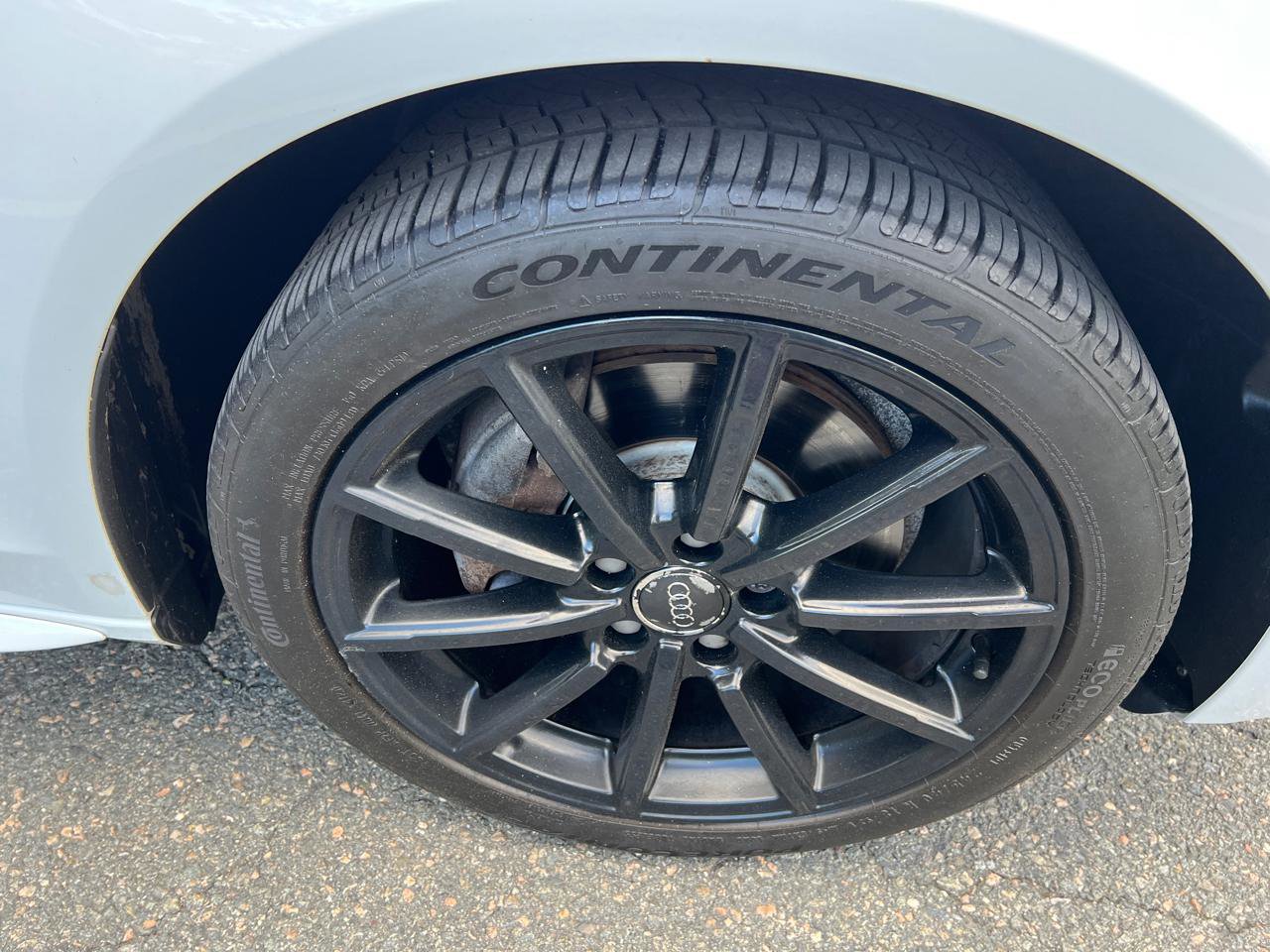 Used 2015 Audi A4 2.0T Premium Plus w/ Technology Package image 32