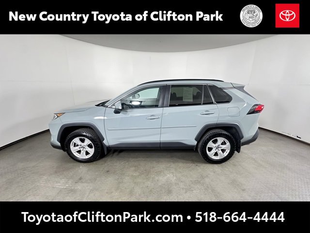 Used 2019 Toyota RAV4 XLE image 6