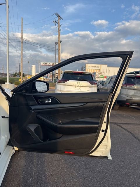 Certified 2021 Nissan Maxima Platinum w/ Sport Mat Group image 14